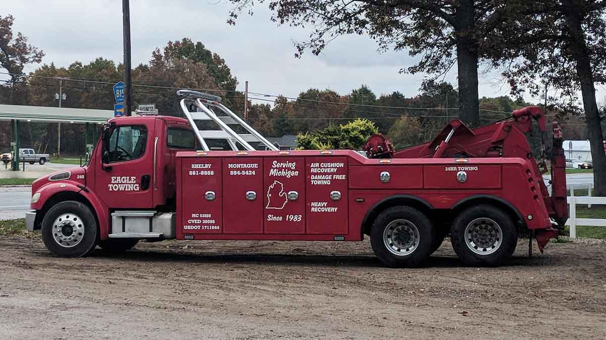 Heavy Towing Service Muskegon MI
